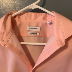 Mens pink new with tags Calvin Klein Button down shirt 15 1/2 32/33